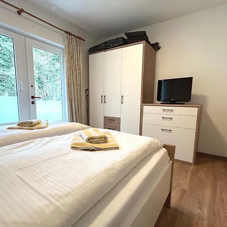 Hinter Den Duenen D82 *